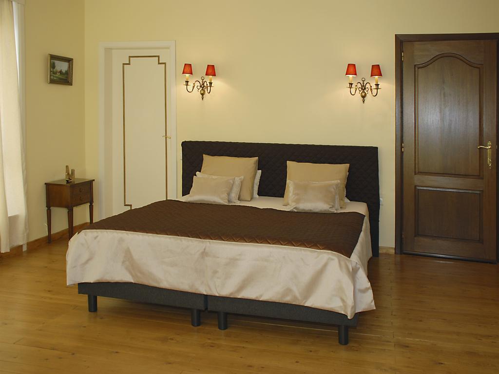 B&B Golden Corner 24 Mechelen Exterior photo