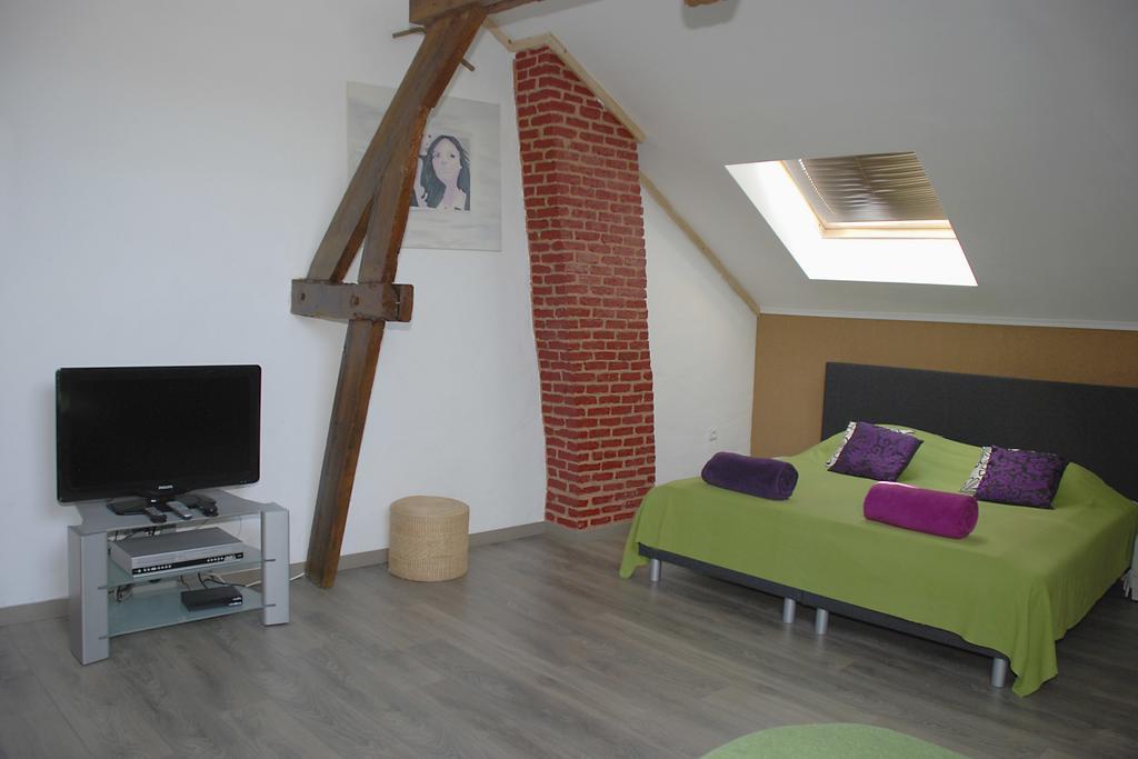 B&B Golden Corner 24 Mechelen Exterior photo